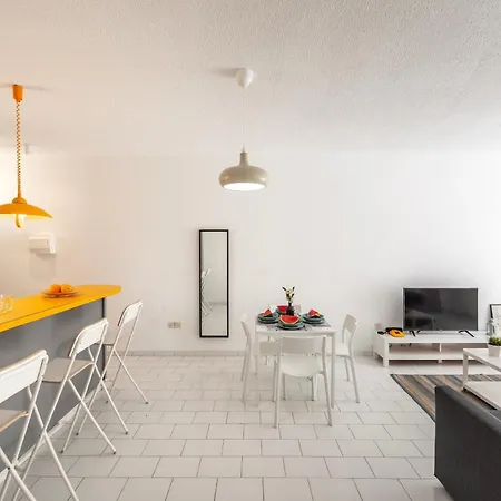 O2 Seaside Apartment *